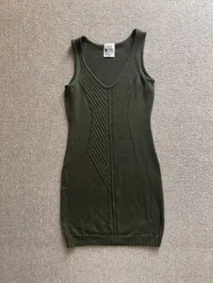 Angelo tariazzi PARIS オリーブグリーン ノースリーブニット