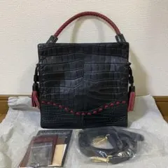 新品未使用　　赤いラインのマットクロコ　　レッドステッチ　還暦のお祝いに！