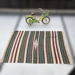 ストライプ模様の大判ラグ　ビンテージ　ラグ　薄手　1960s 1970s