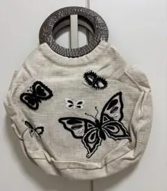 ハンドメイド　蝶の刺繍入りグラニーバッグ　トートバッグ