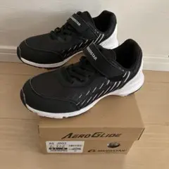 未使用 ムーンスター 子供靴　21.5cm 2E 黒x白　エアログライド