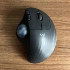 Item thumbnail for item 4e09c07d-d2ee-45a1-9f5a-3449bfdc6da8