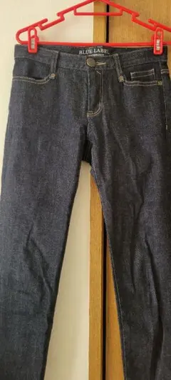 未使用に近い。BLUE LABEL CRESTBRIDGE ストレートデニム