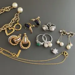 アクセサリーまとめ売り　ネックレス/リング/イヤリング他
