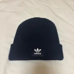 adidas ネイビー ニット帽