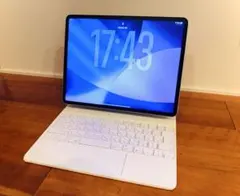 iPad Pro（第5世代） 12.9インチ　Magic Keyboard付き