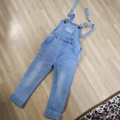 フリル付きデニムオーバーオール ライトブルー