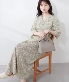natural couture WEB限定 / レトロ小花ワンピース