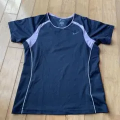 ランニングウェア　半袖　NIKE DRI FIT