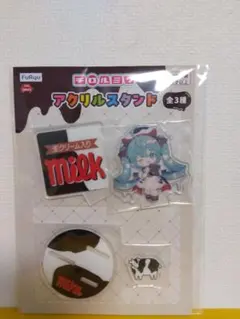 チロルミク　アクリルスタンド　初音ミク