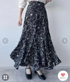 ミスティウーマン　エスカルゴマーメイドスカート2 ブラック線描きフラワー　フリー