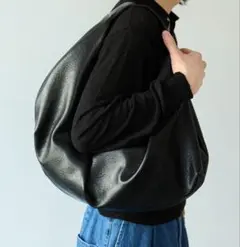 大人気❤OURHOME アワーホーム ムーンショルダーバッグ 黒 2WAY 西宮