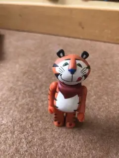 ケロッグ トニー・ザ・タイガー キューブリック ベアブリック