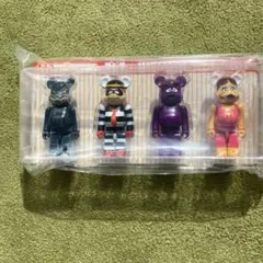 ベアブリック　マックvsゴジラ