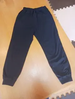 ＧＵ　キッズ　裏起毛パンツ　黒　１５０cm