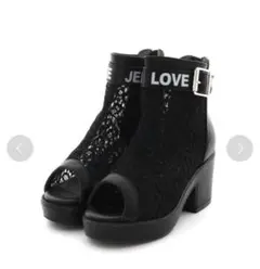 Item thumbnail for item 053f7c03-dd8f-4e62-9808-63b99c3c0a06