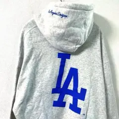 MLB ドジャース　パーカー　バックロゴ　スウェット　刺繍　プリント　裏起毛