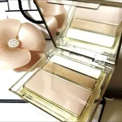 未使用✨エスティローダー　フェイスパウダー　フェイスカラー　ハイライトパレットのサムネイル
