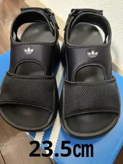 adidas オズガイアサンダル ブラックのサムネイル