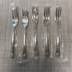 Item thumbnail for item 34cefc75-ae8d-4f79-a5d2-44570baacb21