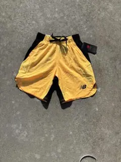 新品！！未使用New Balance R.W.Tech ショーツ 8インチ