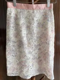 Apuweiser-riche（アプワイザーリッシェ）花柄レースタイトスカートS