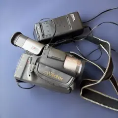 SVHSCタイプのビデオカメラ