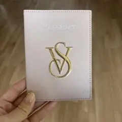 ヴィクトリアズシークレット　パスポートケース