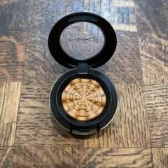 MAC エクストラ ディメンション アイシャドウ クイックアズアフラッシュ