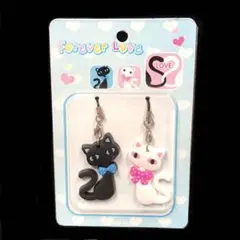■新品■ペア 猫 ストラップ■CAT・ブラック・ホワイト・キーホルダー・飾り