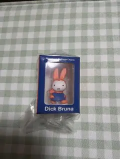 【新品・未使用】ミッフィー ミニチュアパッケージチャーム