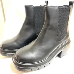 『美品』黒サイドゴアブーツＬサイズ/24cm