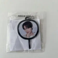 TREASURE ドヨン カプセルトイ うちわ