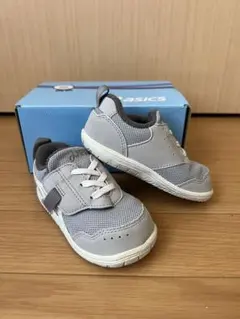 ASICS グレー スニーカー
