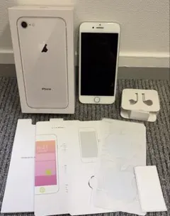 Apple iPhone 8 シルバー 本体 箱 付属品付 - メルカリ