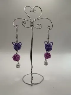 ハンドメイド水引紫猫玉ピアス