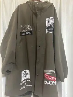 オリーブ色 グラフィック ミリタリージャケット カーキ