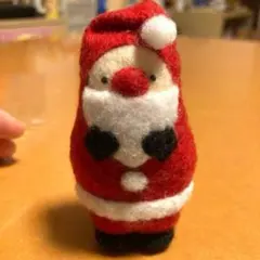 フェルト製サンタ人形 手縫い　綿入り