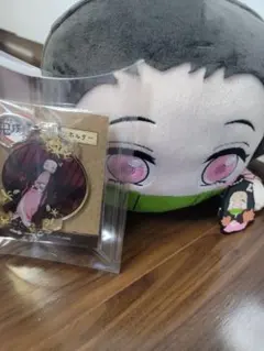 さらに値下げ　鬼滅の刃　竈門禰豆子　でか寝そべりぬいぐるみセット