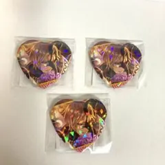 夢職人と忘れじの黒い妖精　マキナ　ホログラムハート型缶バッジ