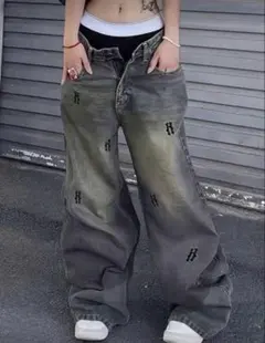 ダークデニムパンツ