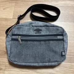 umbro ショルダーバッグ グレー
