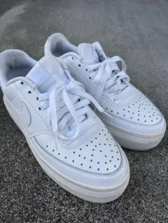 NIKE コート ビジョン アルタ ホワイト スニーカー 24.5cm