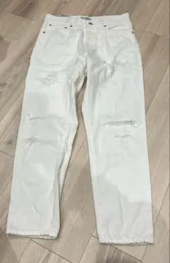 ホワイト ストレートデニムパンツ　サイズ36 アーバンリサーチ　白デニム