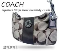 バッグ Coach Signature MiniBag Brown Y2K pouch Coach Signature MiniBag Brown Y2K pouch - メルカリ