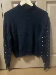 タートルネックニット　ブラック　ストーン付き　H&M