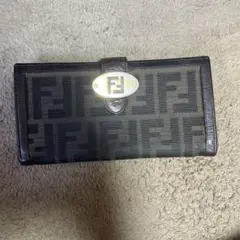 68【未使用級】 FENDI二つ折り財布 長財布 - メルカリ