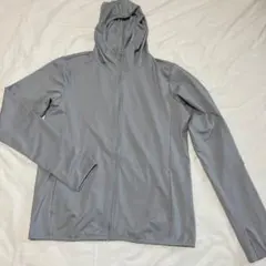 ユニクロ　エアリズムUVカットメッシュフルジップパーカー レディースL グレー