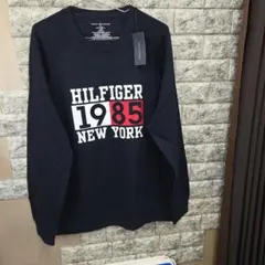 TOMMY HILFIGER ネイビー トレーナー L
