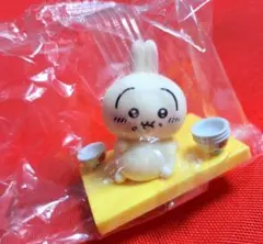 松屋 ちいかわ コラボ フィギュア うさぎ　プルャさん